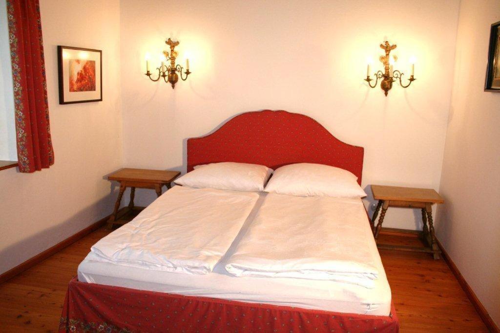 Gastehaus Schloss Bernau Hotel Fischlham Kamer foto
